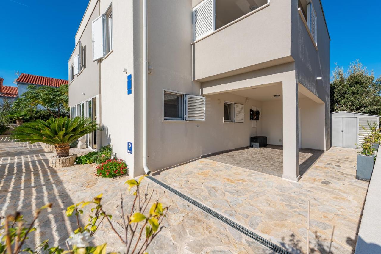 Apartament Hibiskus App2 Vir Zewnętrze zdjęcie
